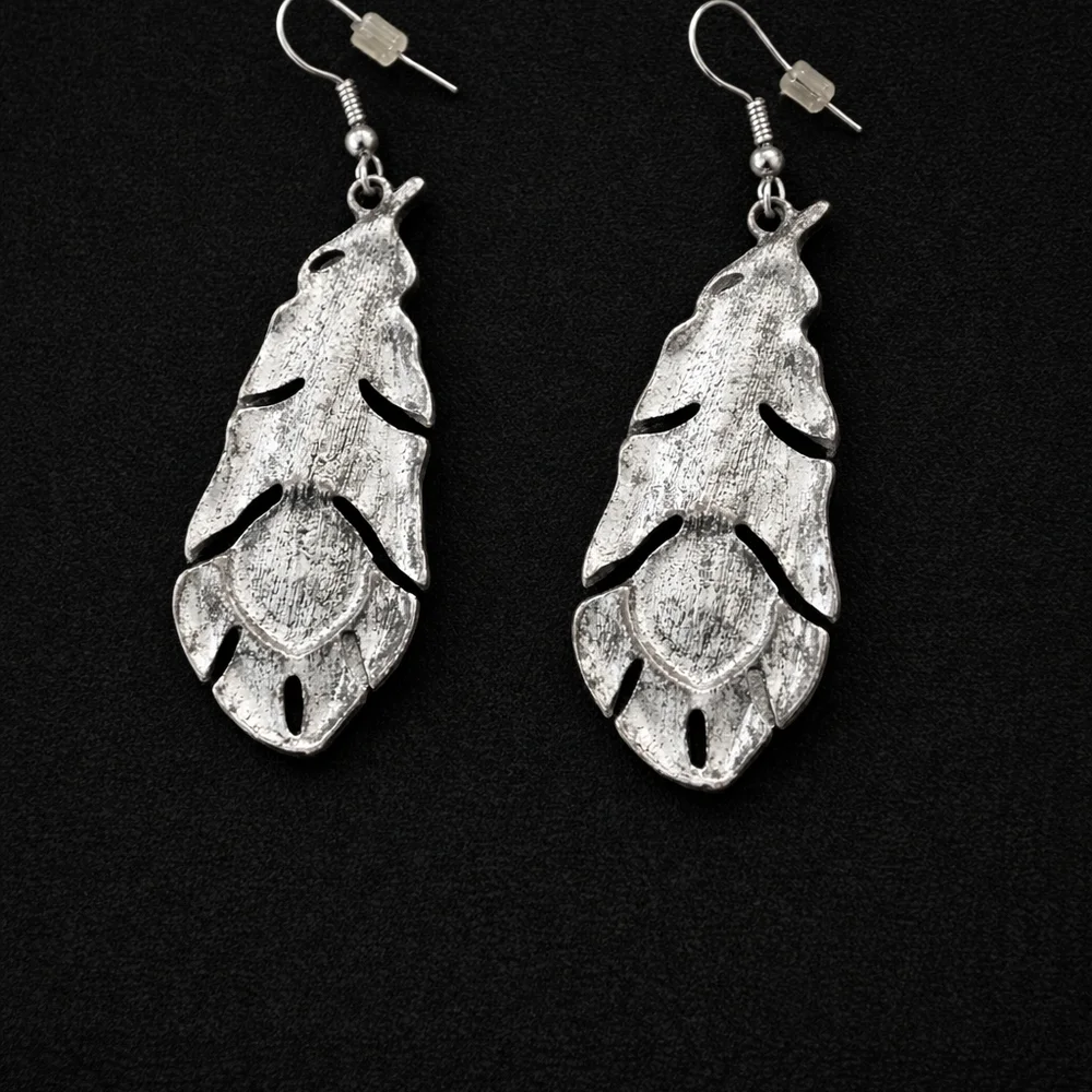 BOHO or Native America Style Vintage Silver Earrings.